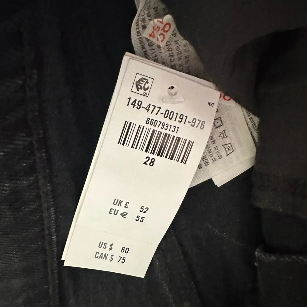 NWT Abercrombie & Fitch High Rise Mom Short - Picture 5 of 7